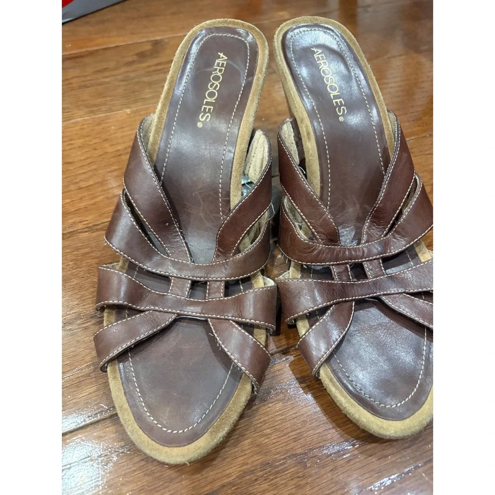 Aerosoles Wedge Sandals Women Size 8.5 Brown Leather‎ Strappy Slip On Wood Heel